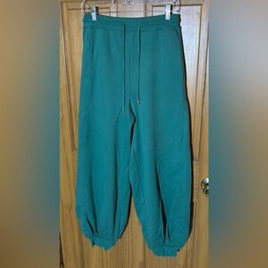 Nap Loungewear Balloon Sweatpants Green NWT Quiet Luxury Harem Pant Comfort Sz S